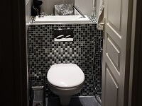 WiCi Bati, WC suspendu avec vasque lave-mains intégré - Monsieur E (93)